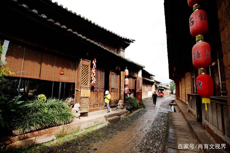 上海市少工委召开八届五次全体（扩大）会议